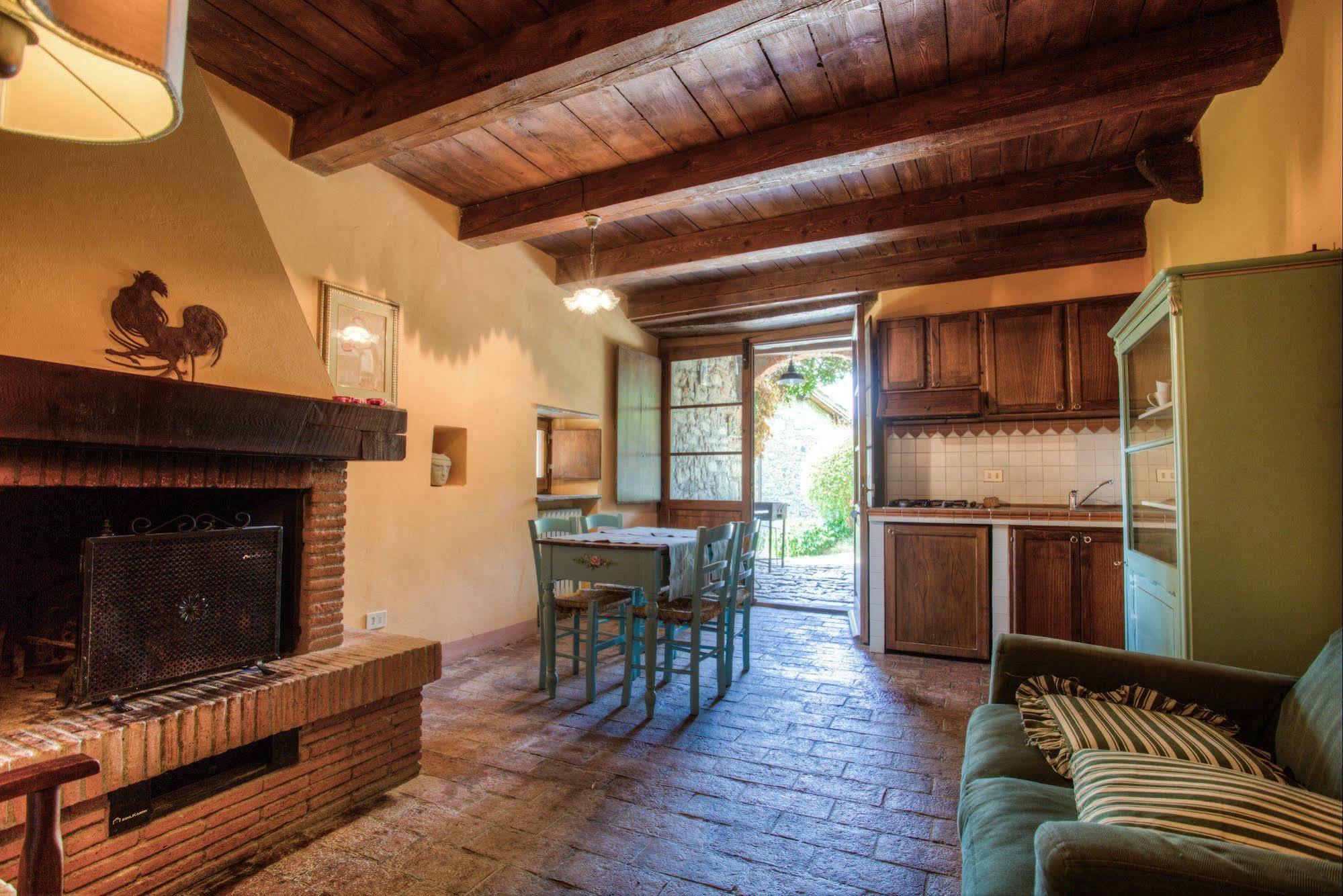 Borgo Corsignano Guest House Poppi Luaran gambar