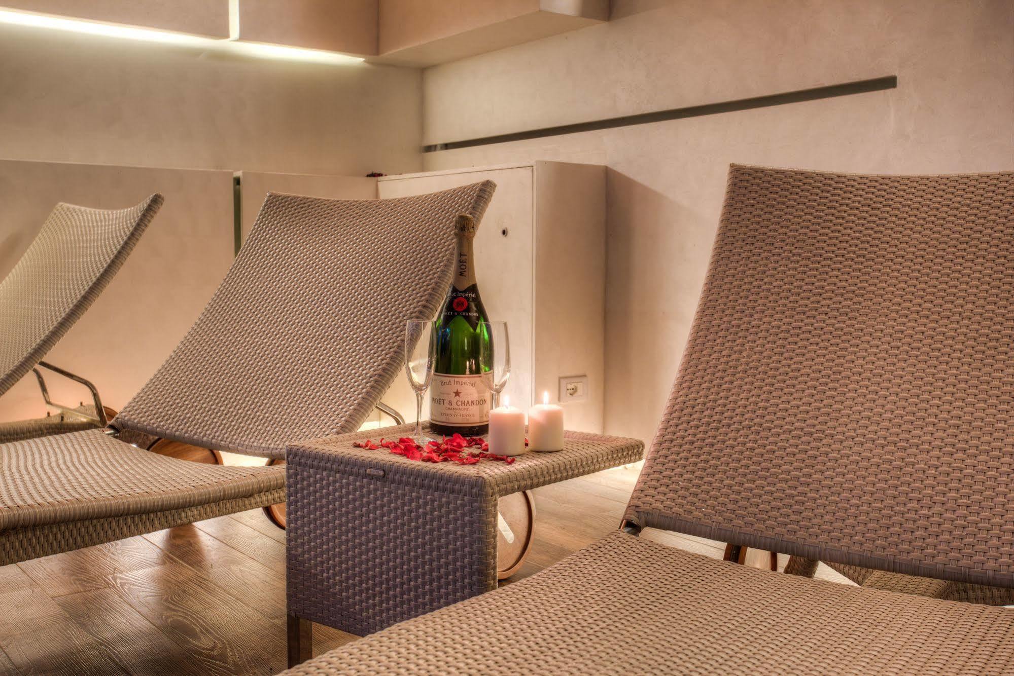 Borgo Corsignano Guest House Poppi Luaran gambar